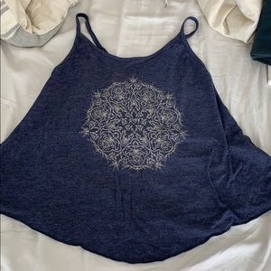 Roxy cross back shirt with design on front